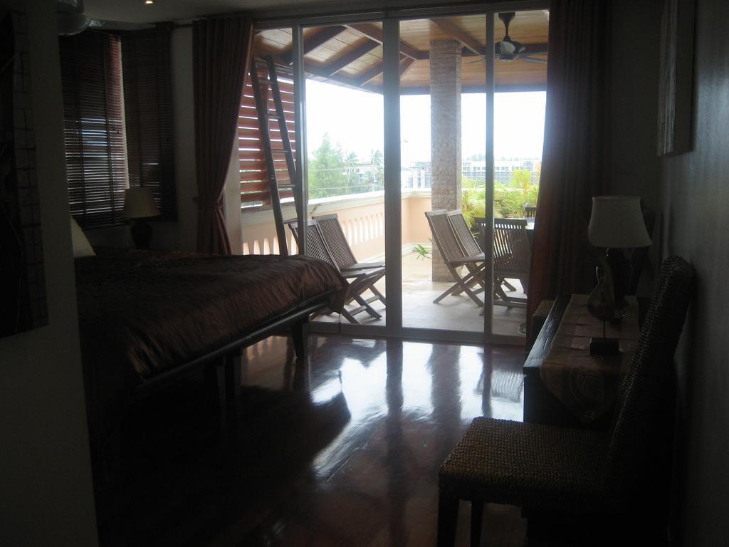 Surin Sabai Praia de Surin Exterior foto